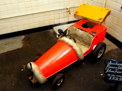 Speelauto voor de prinsen Wilhem Alexander en Johan Friso