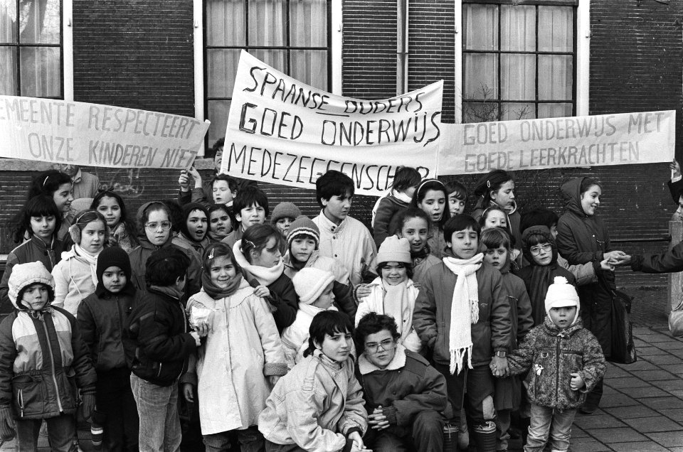 Spaanse kinderen, Bestanddeelnr 933-5358