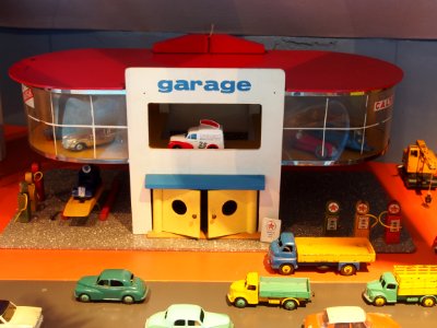 Speelgoedmuseum Deventer,Old toy garage pic1