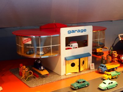 Speelgoedmuseum Deventer,Old toy garage pic2