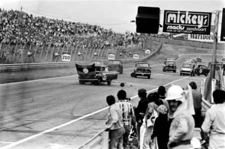 Spektakel tijdens de DAF races, Bestanddeelnr 930-3686