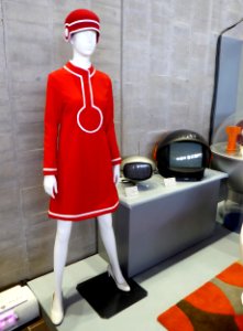 Space Age Clothes (1)
