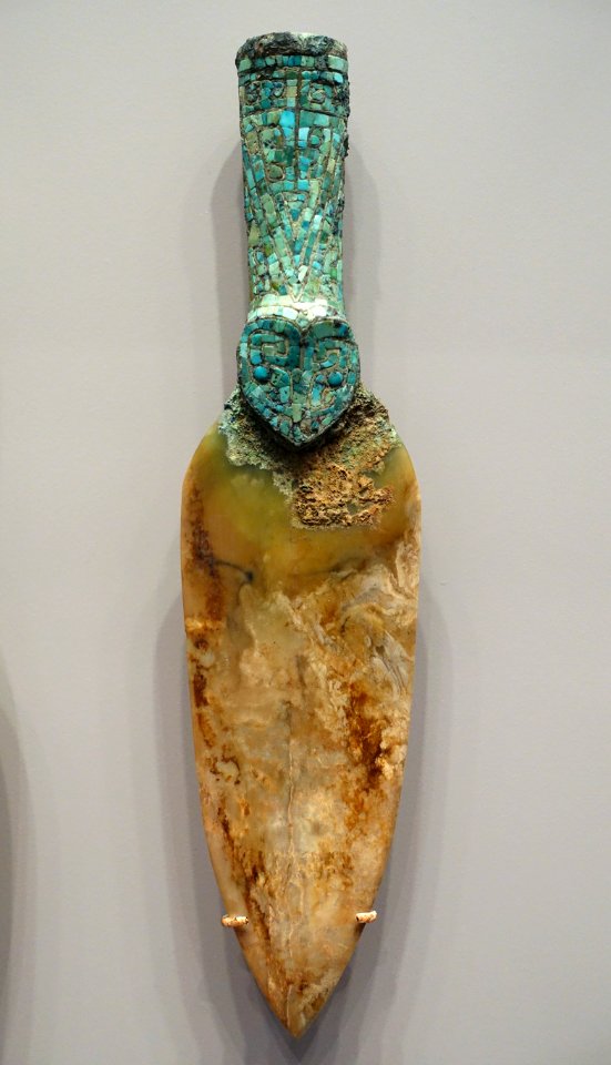 Spearhead, China, Shang dynasty, 12th-11th century BC, nephrite blade, bronze socket inlaid with turquoise - Arthur M. Sackler Museum, Harvard University - DSC00817
