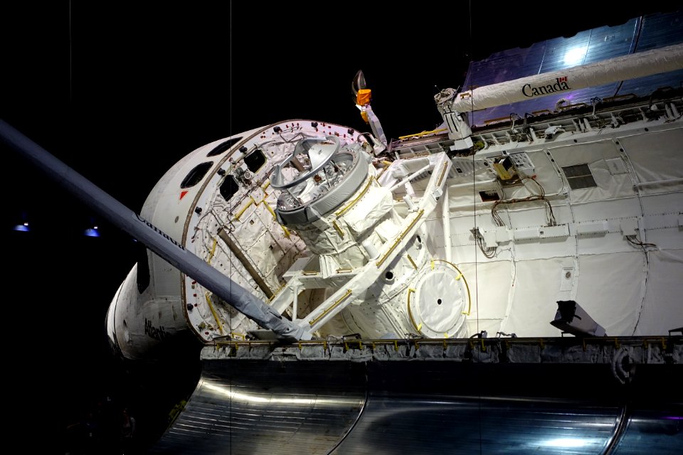 Space Shuttle Atlantis - Kennedy Space Center - Cape Canaveral, Florida - DSC02444