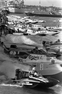 Speedboatraces Drie uren van Amsterdam Le Mans start met oa nr 7 Renato …, Bestanddeelnr 928-1632