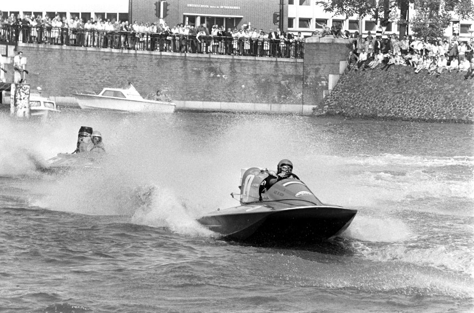 Speedboatraces Drie Uren van Amsterdam op Amstel, Bestanddeelnr 923-8578