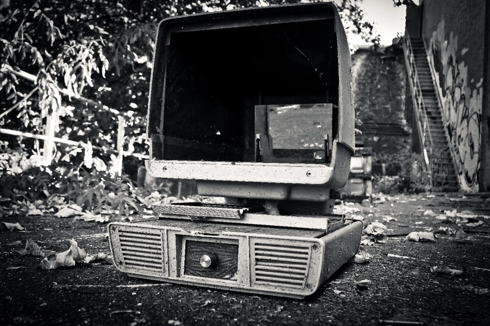 Abandoned lapsed decay