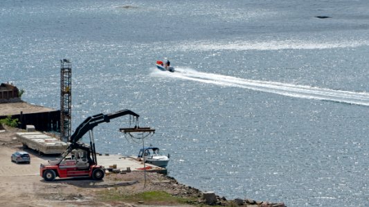 Speedboat in Brofjorden