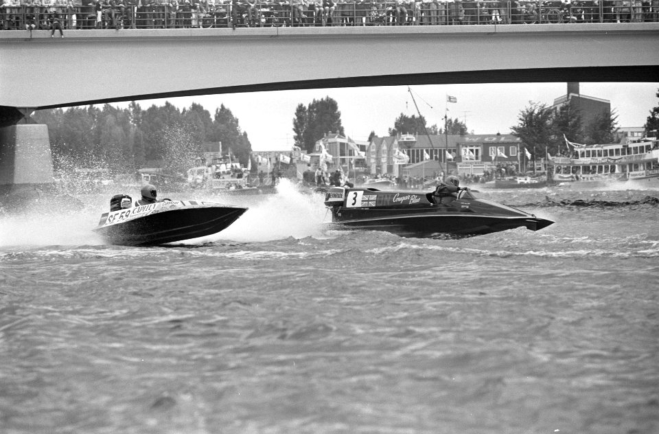 Speedbootrace Drie uren van Amsterdam op de Amstel, Bestanddeelnr 925-9047