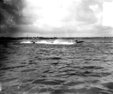 Speedbootraces Sloterplas Amsterdam in de bocht, Bestanddeelnr 907-2679
