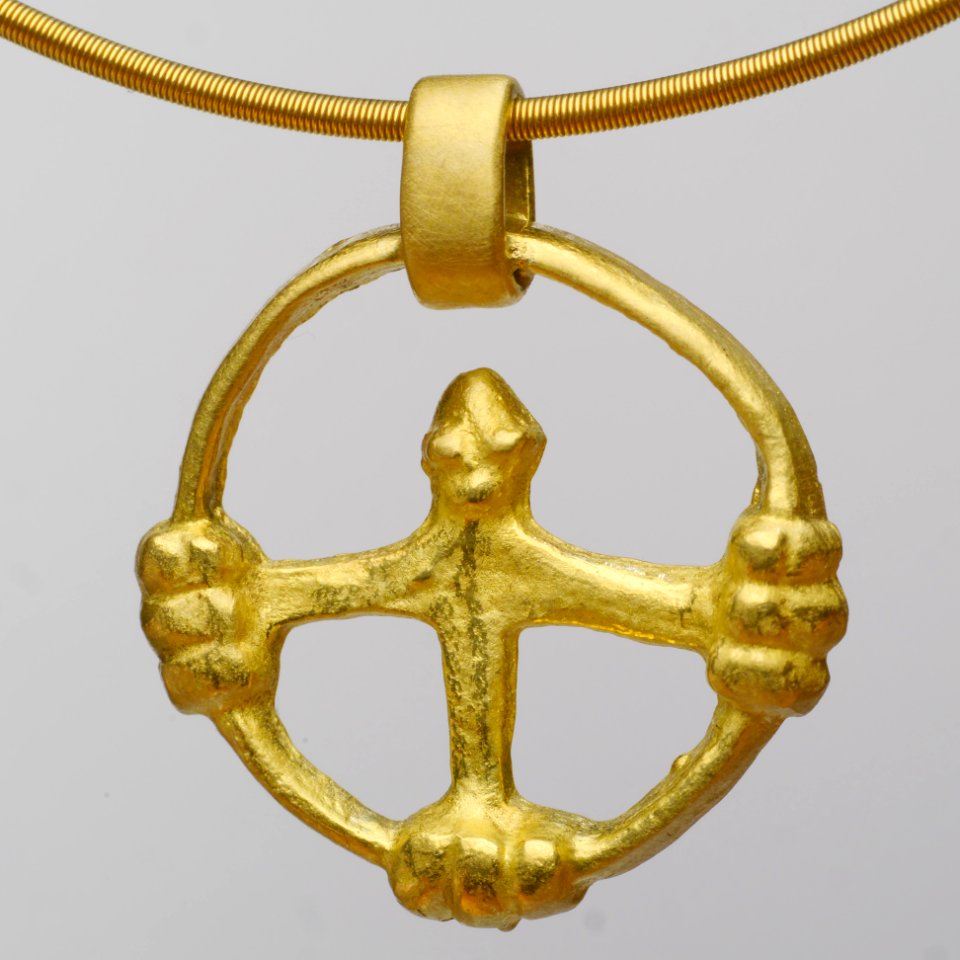 Spandauer.Kreuz.Replik.Gold