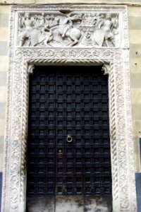 St. George and the Dragon, No. 14, Piazza San Matteo, Genoa, Italy - DSC01955