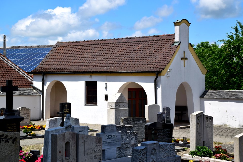 St. Johann Baptist (Pfahldorf) Leichenhalle