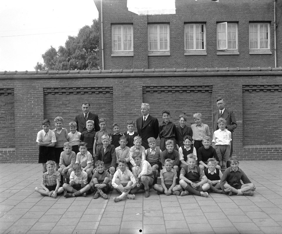 St. Franciscusschool IJmuiden Oost onderwijzen, Bestanddeelnr 903-4398