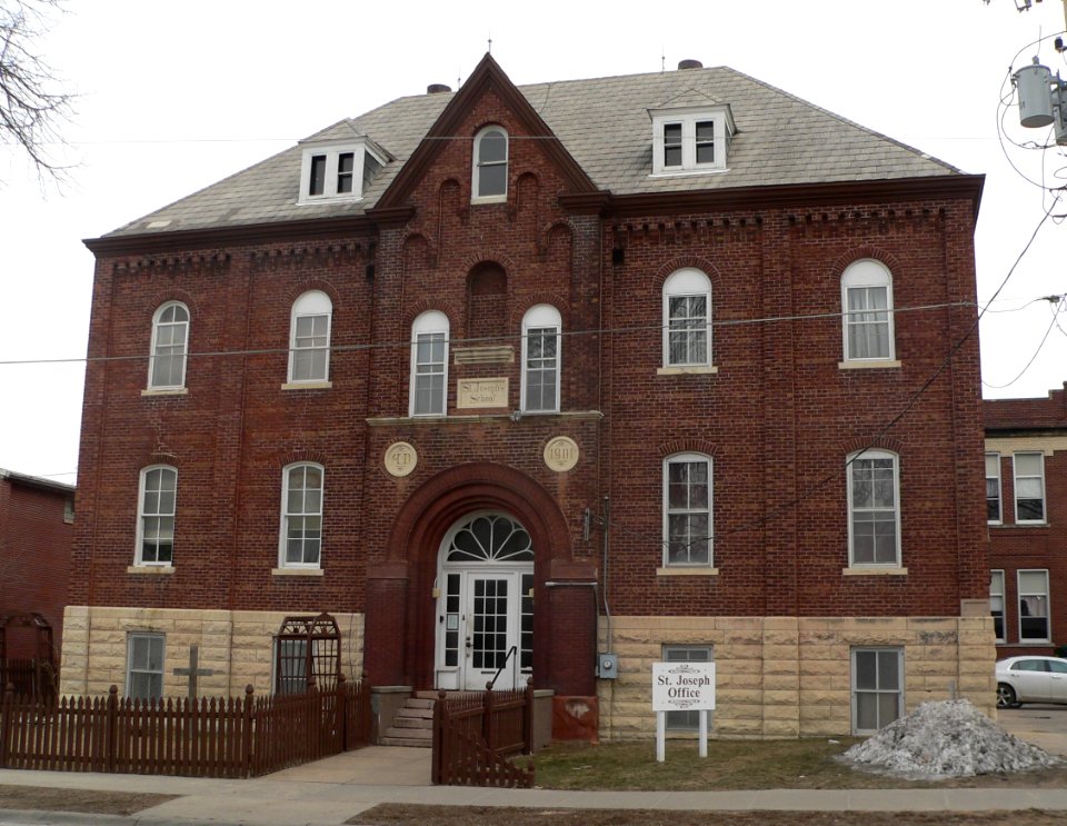 St. Joseph's School (Omaha, 1901) from W 1