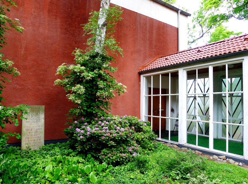 St. Karl Borromäus (Berlin-Grunewald) Gedenkhof