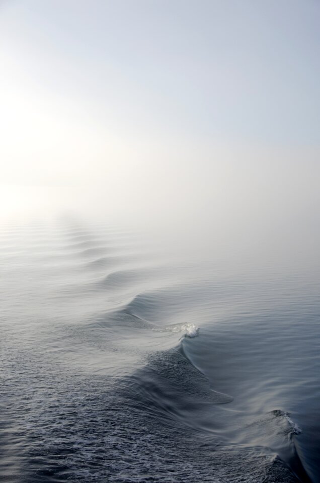 Sea water wave