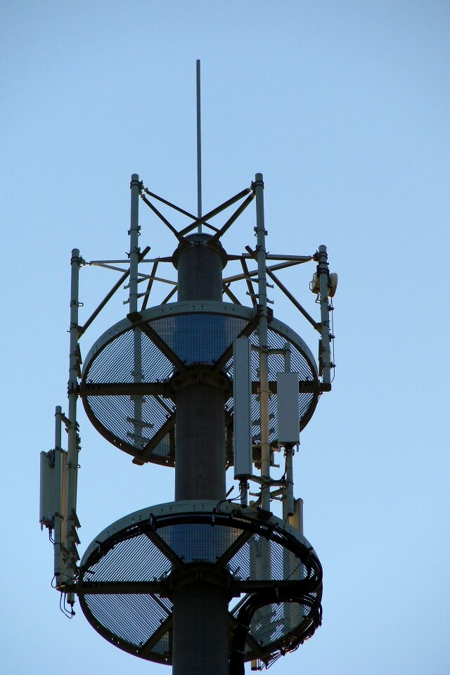 Gsm relay antenna