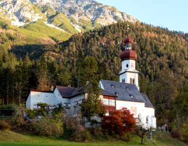 St. Martin in Gnadenwald, Kloster und Kirche