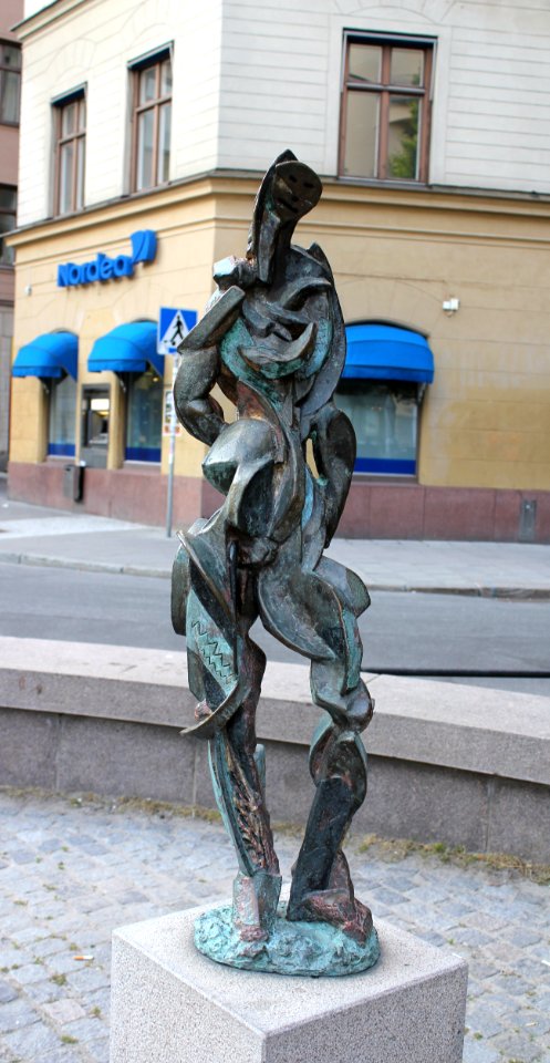 Stående figur (Rune Rydelius)