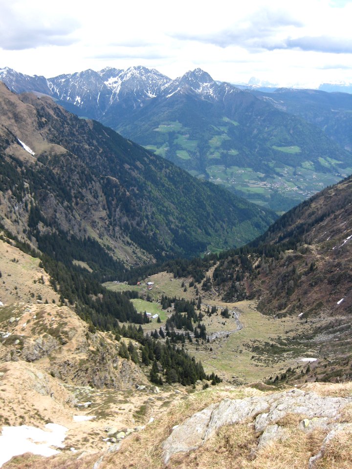 Spronser Tal talauswärts mit Sarntaler Alpen