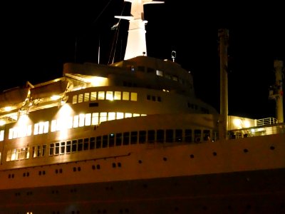 SS Rotterdam by night pic10