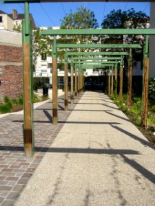 Square de l'Etendard, Courbevoie, France 02