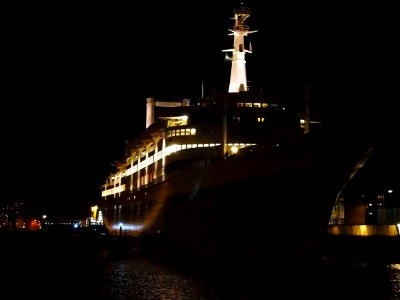 SS Rotterdam by night pic06