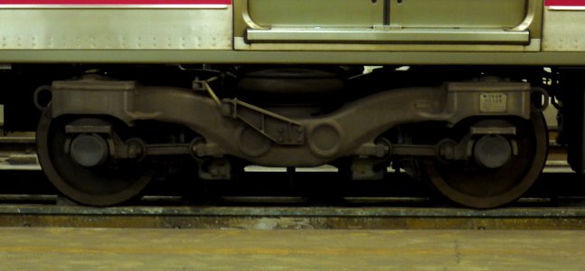 SS129 bogie truck Kyoto subway 50