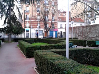 Square Volta, Courbevoie, France 01