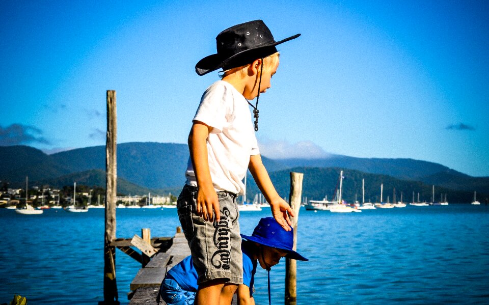 Sea water pier