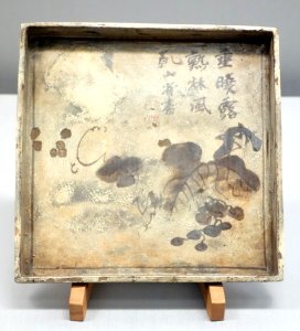 Square Dish, Kenzan ware, Edo period, 18th century, grape design in underglaze iron-brown - Tokyo National Museum - DSC05266