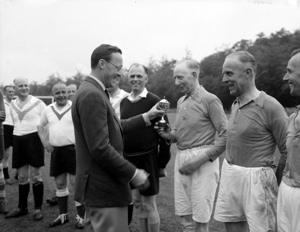 Sportmiddag van het paleispersoneel, Bestanddeelnr 909-6534