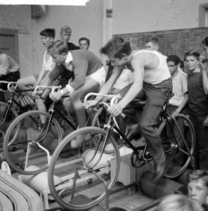 Sportweek in Oude RAI. Wielrijden, Bestanddeelnr 912-7462