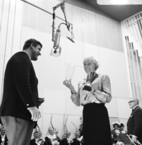 Sportman van het jaar, Anton Geesink, Betty Heukels, Bestanddeelnr 919-9372