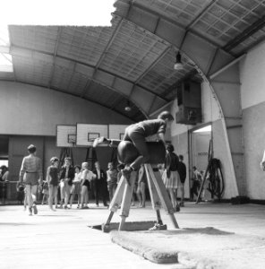 Sportweek in Oude RAI. Bokspringen, Bestanddeelnr 912-7458
