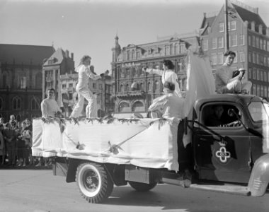 Sportweek, schermen op wagen, Bestanddeelnr 903-4614