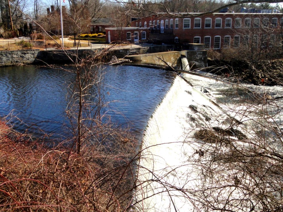 Squannacook River Dam - West Groton, MA - DSC04054