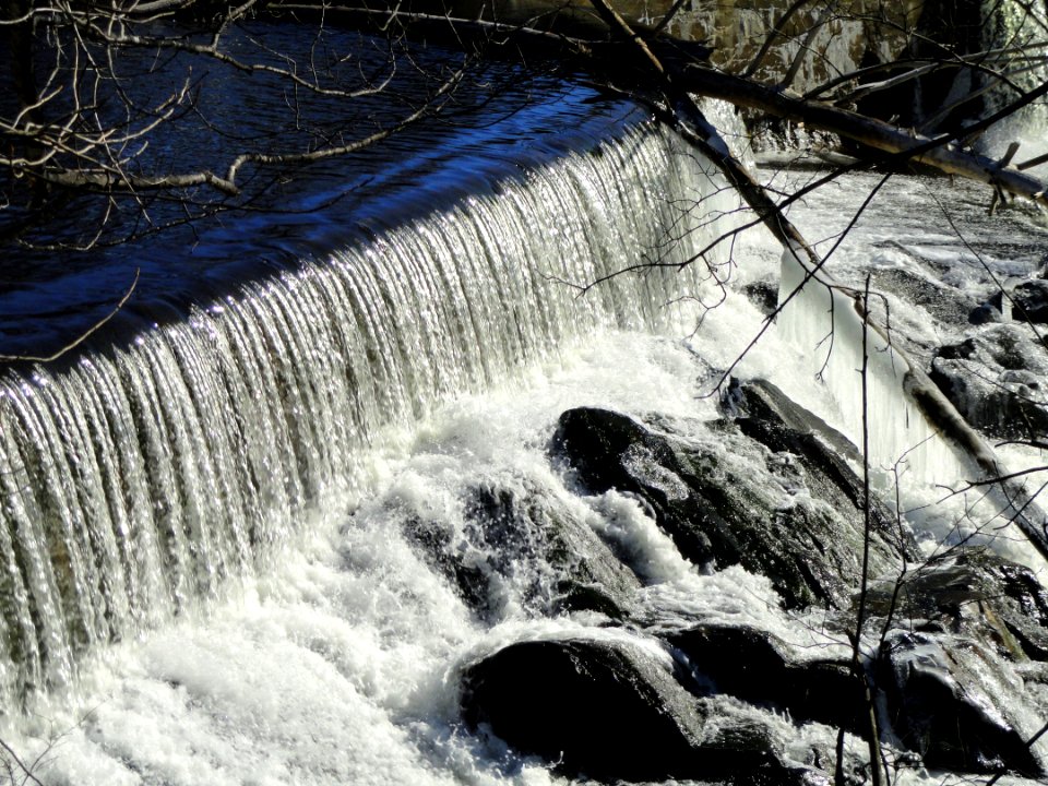 Squannacook River Dam - West Groton, MA - DSC04049