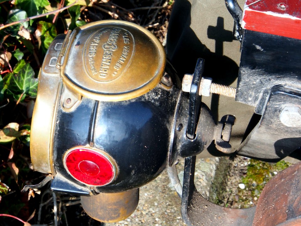 Springfield Massachusetts Knox Automobile Company, 1911 Knox Type R, right tail light pic1