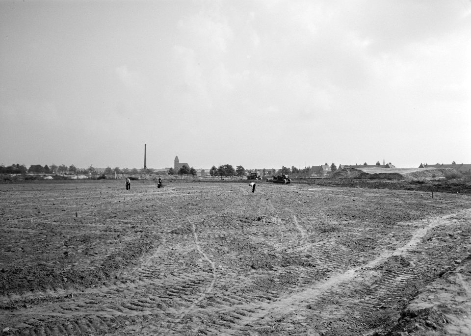 Sportvelden bij AaBe fabriek te Tilburg Aanleg, Bestanddeelnr 163-0514