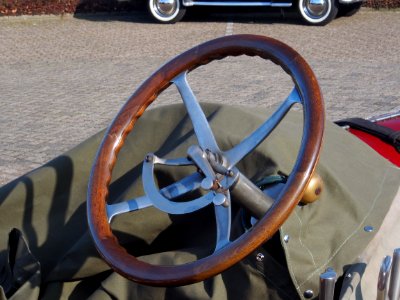 Springfield Massachusetts Knox Automobile Company, 1911 Knox Type R, steering wheel pic1