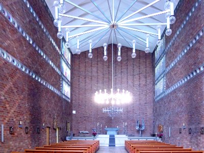 St. Albertus Magnus (Berlin) Kirchenschiff