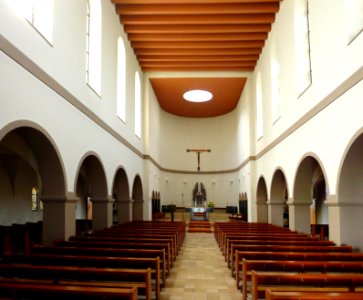 St. Alfons (Berlin) Mittelschiff
