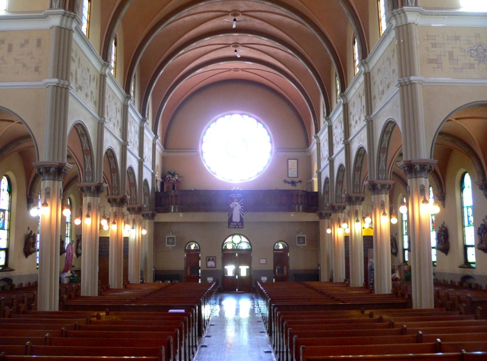 St. Anthony church (Cedar Rapids, Nebraska) interior facing S