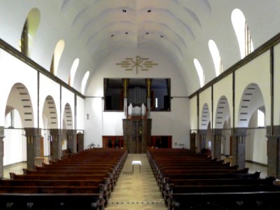 St. Christophorus (Berlin-Neukölln) Blick zur Orgel