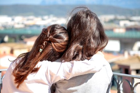 Freedom bonds hugs