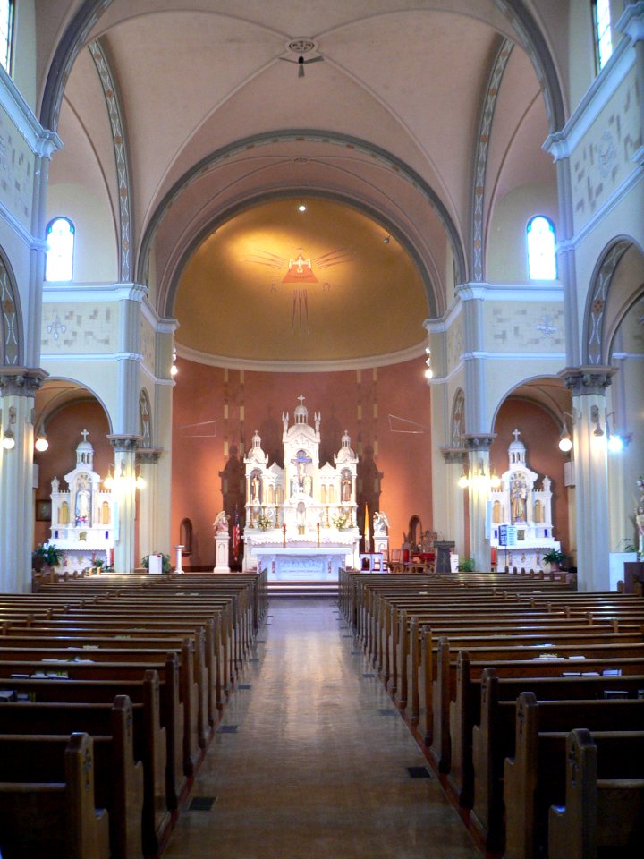 St. Anthony church (Cedar Rapids, Nebraska) interior 2