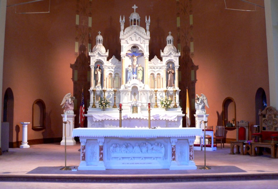 St. Anthony church (Cedar Rapids, Nebraska) sanctuary 1