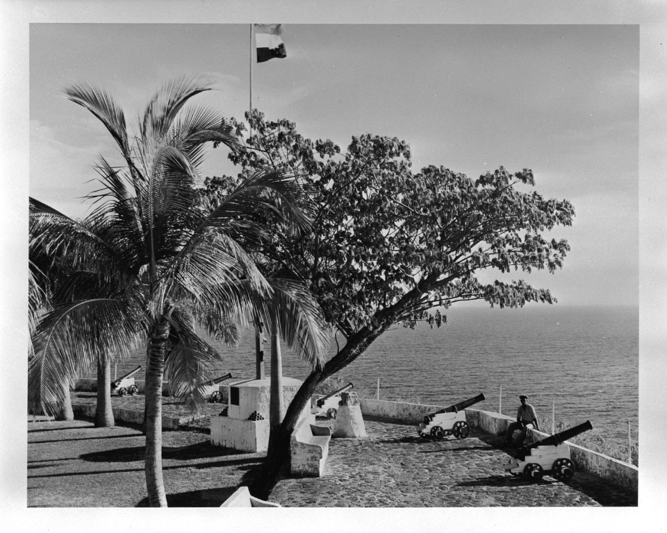 St. Eustatius. Het oude fort Oranje in Oranjestad, Bestanddeelnr 935-1254